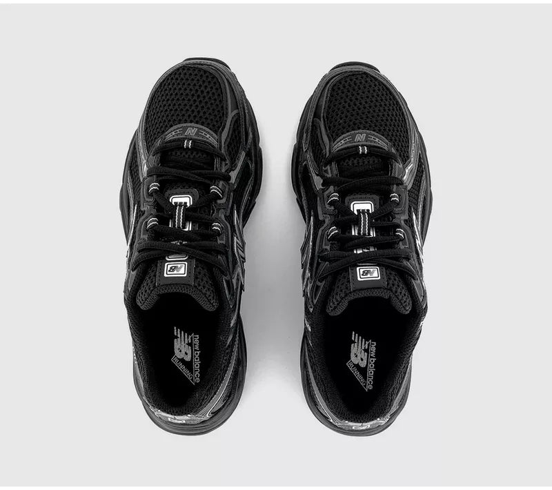 New Balance 740 V2