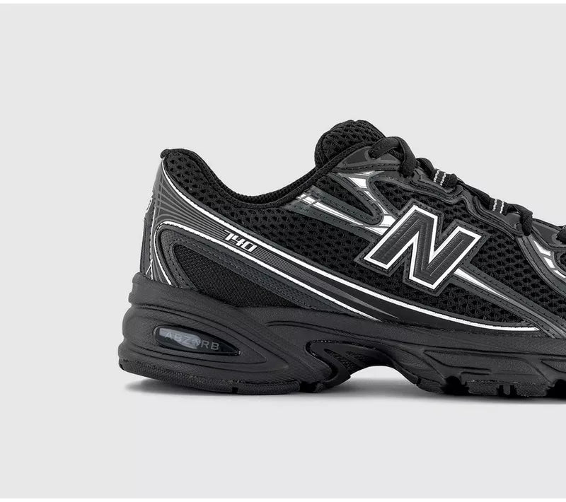 New Balance 740 V2